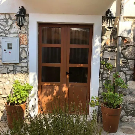 Βίλα Authentic Nona By Nyc Interior Architect *