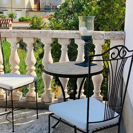 Βίλα Authentic Nona By Nyc Interior Architect Susak