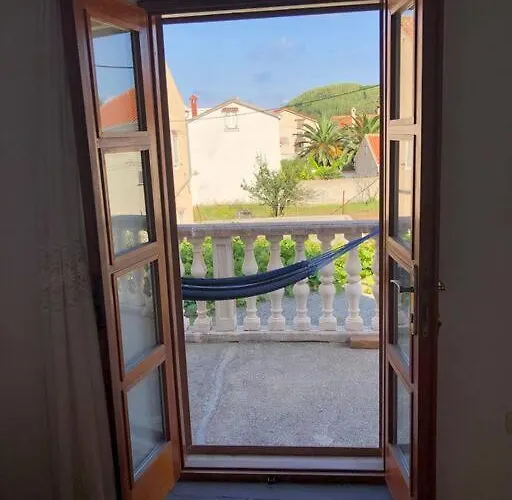 Authentic Nona By Nyc Interior Architect *