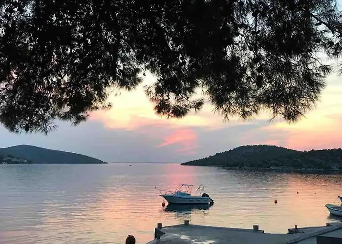 Villa Authentic Nona By Nyc Interior Architect *