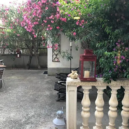 빌라 Authentic Nona By Nyc Interior Architect *