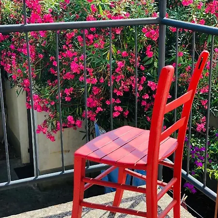 Authentic Nona By Nyc Interior Architect 수사크