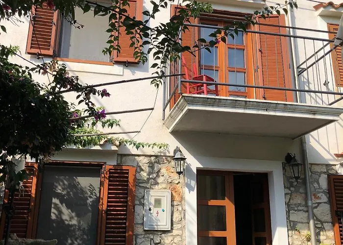 Villa Authentic Nona By Nyc Interior Architect *