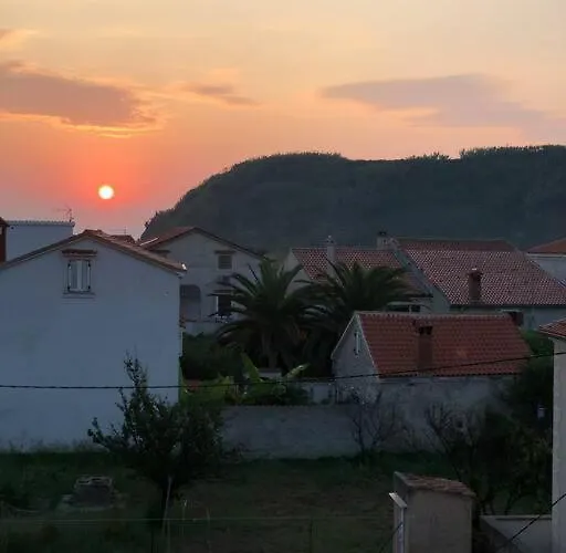 Villa Authentic Nona By Nyc Interior Architect *