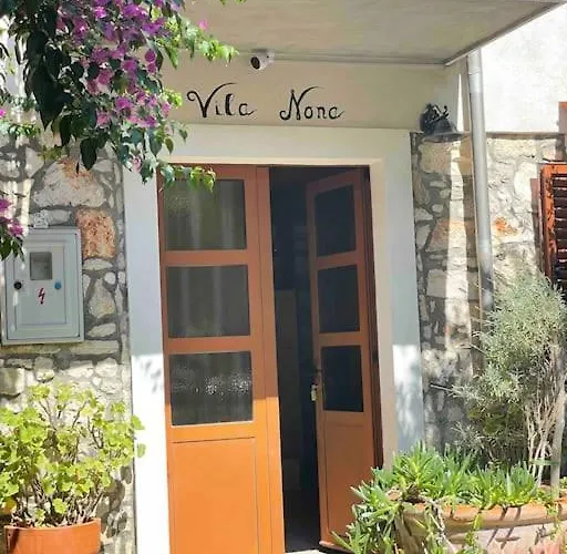 Authentic Nona By Nyc Interior Architect Villa *